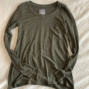Aerie long sleeve pocket tee